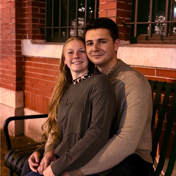 Meet your Posher, Lauren - Picture 1 of 13